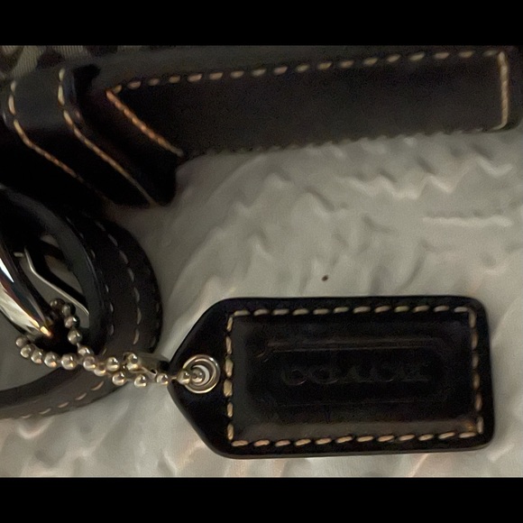 Vintage Coach Over the Shoulder Bag - Picture 4 of 4